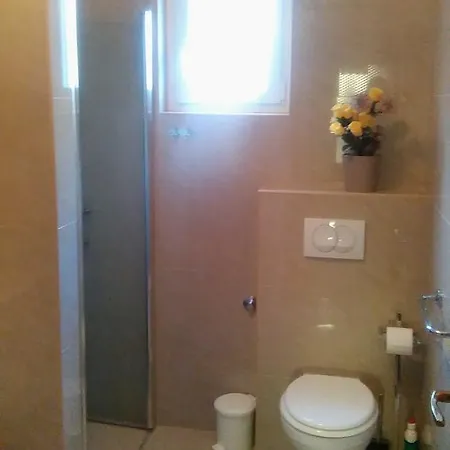 863c Apartman